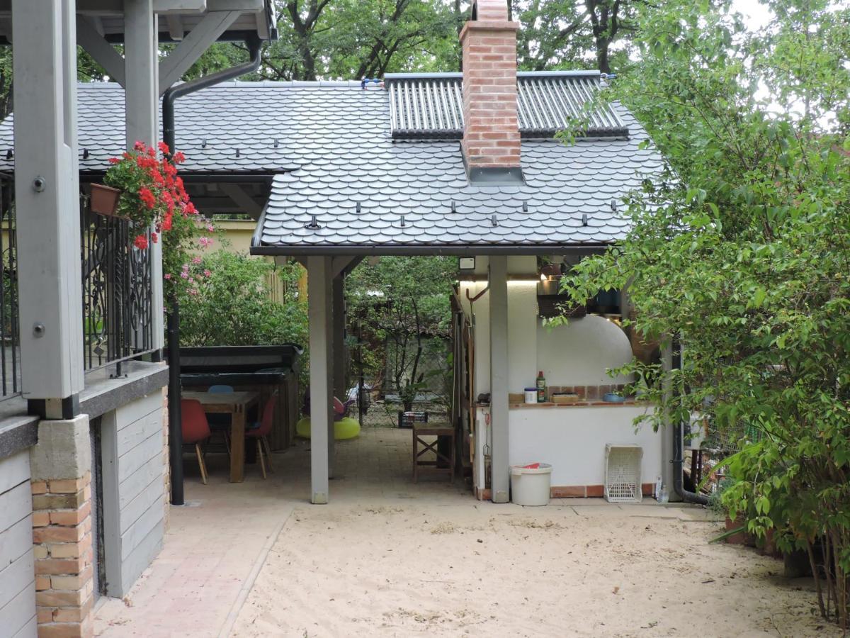 Villa Szepezd Oak